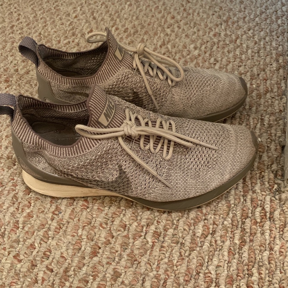Nike Air Zoom Mariah Flyknit Racer